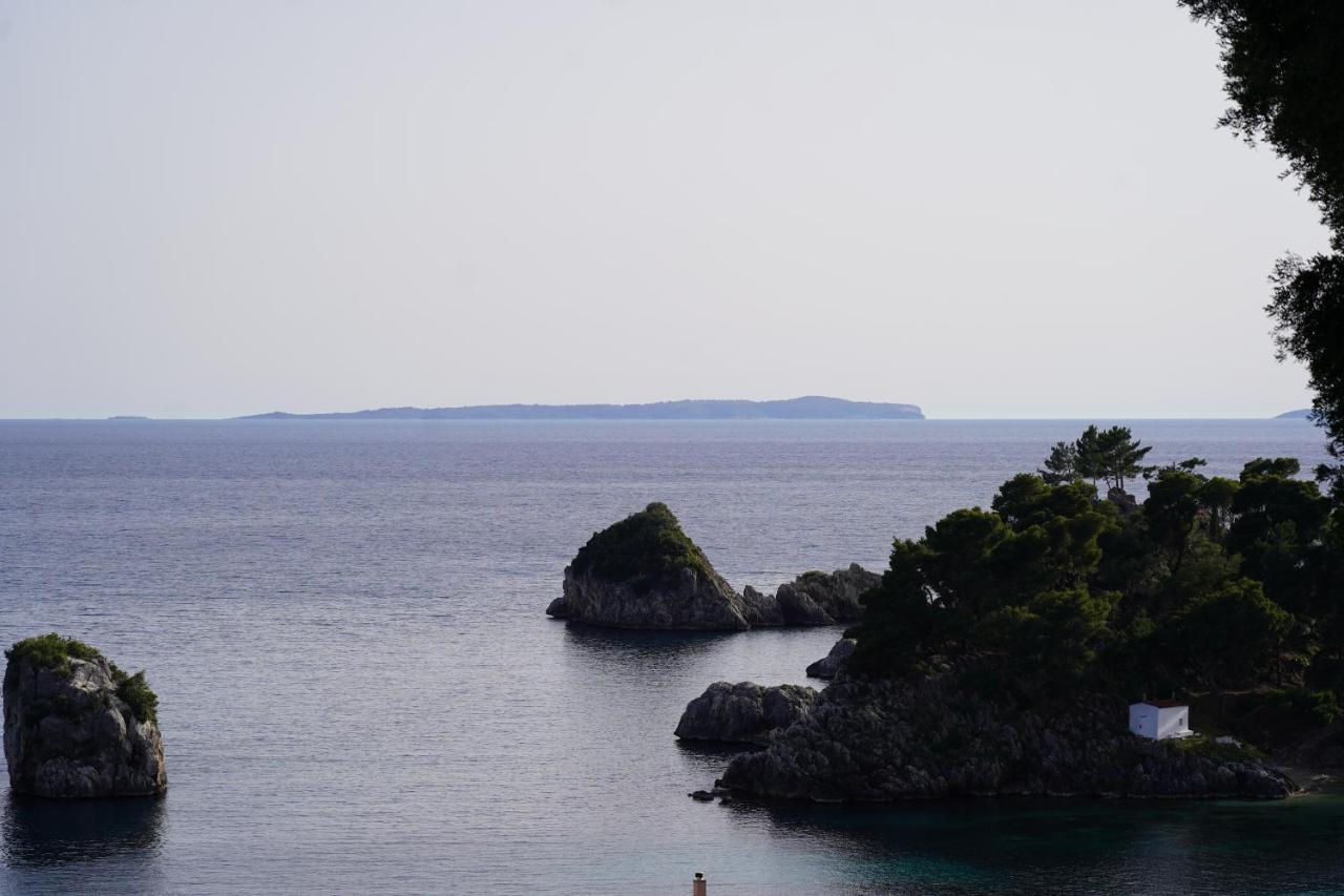 Agnanti Apartment Parga Bagian luar foto